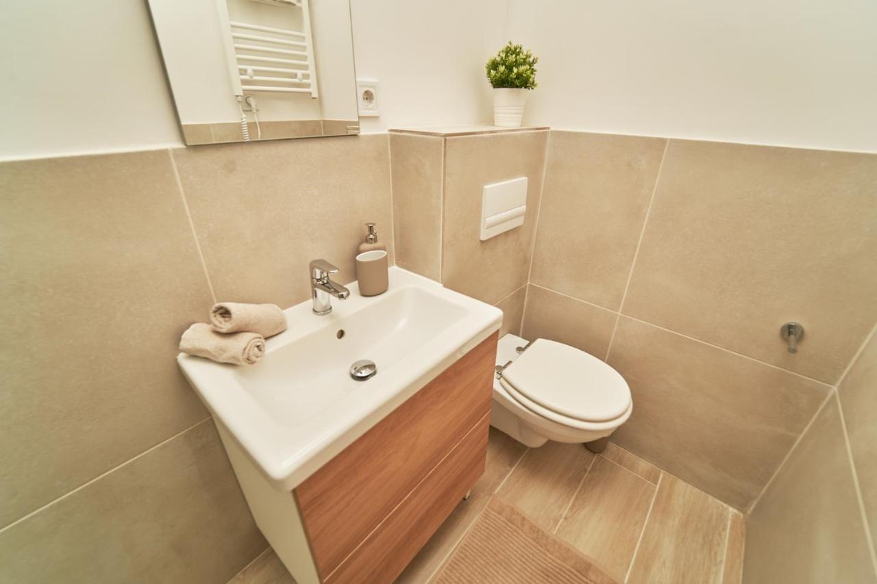 Ak7 Boutique Suites Budapest Luaran gambar